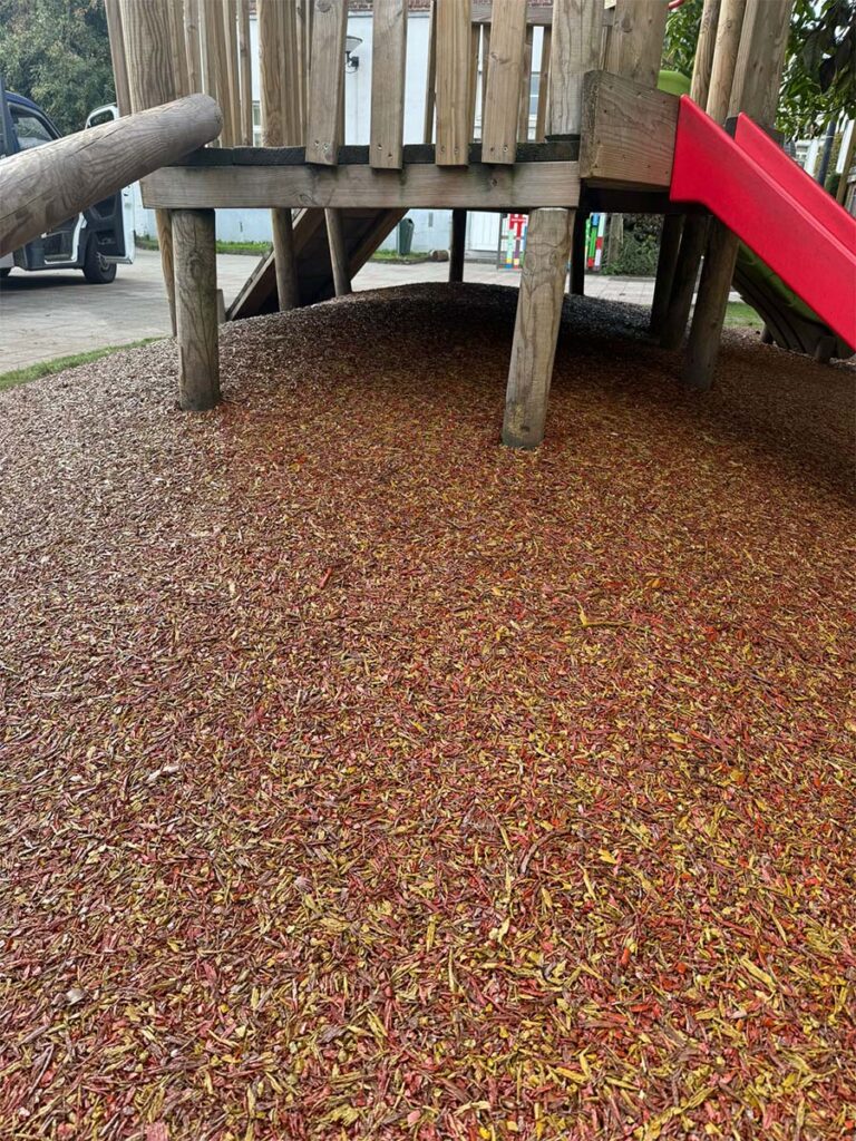 Tiger Mulch Forest Mix zorgt voor propere en veilige speelomgeving in SBS De Geluksvogel, Brugge